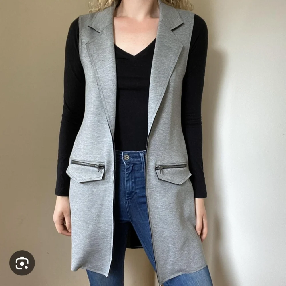 TOPSHOP Gray Sleeveless Open Front Vest with Pockets - Picture 1 of 8